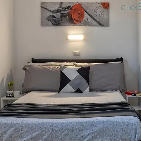 Clicksardegna Brionis Sea View, 7 Bedrooms, 5 Bathrooms And 3 Kitchens *