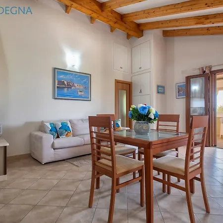 Clicksardegna Brionis Sea View, 7 Bedrooms, 5 Bathrooms And 3 Kitchens * 알게로