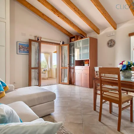 Villa Clicksardegna Brionis Sea View, 7 Bedrooms, 5 Bathrooms And 3 Kitchens *