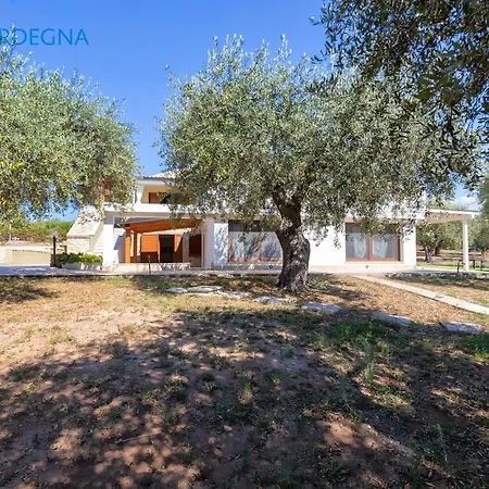 Clicksardegna Brionis Sea View, 7 Bedrooms, 5 Bathrooms And 3 Kitchens * 알게로