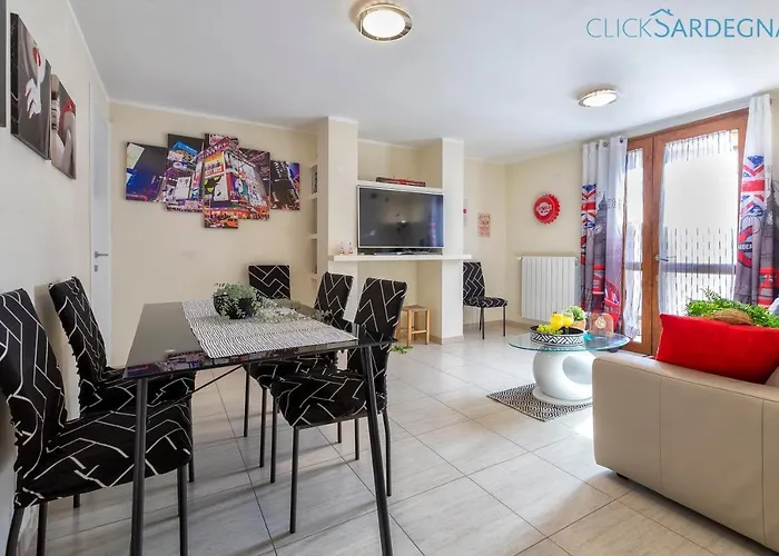 Villa Clicksardegna Brionis Sea View, 7 Bedrooms, 5 Bathrooms And 3 Kitchens