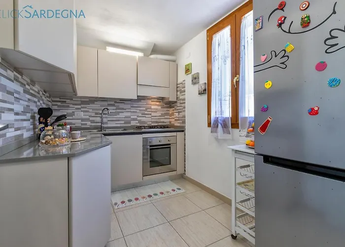 Villa Clicksardegna Brionis Sea View, 7 Bedrooms, 5 Bathrooms And 3 Kitchens