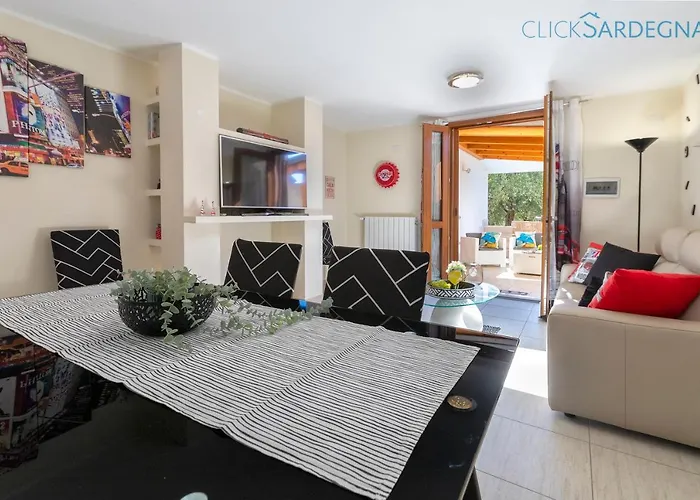 Clicksardegna Brionis Sea View, 7 Bedrooms, 5 Bathrooms And 3 Kitchens Villa Alguer