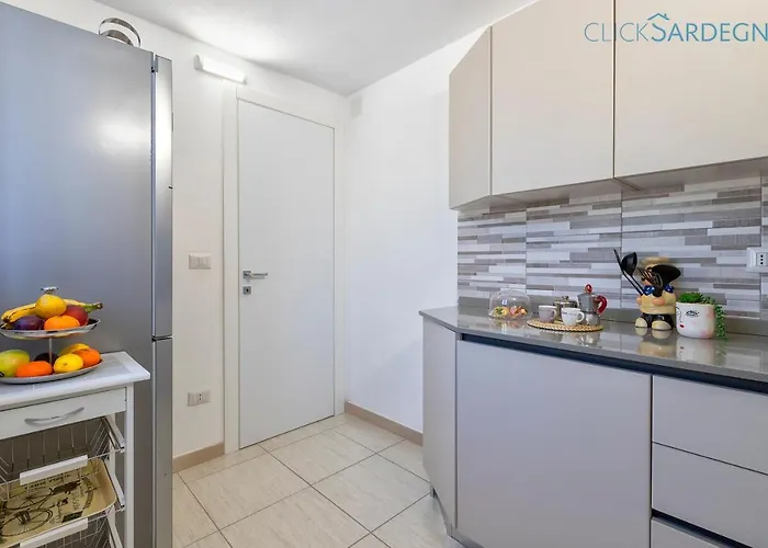 Clicksardegna Brionis Sea View, 7 Bedrooms, 5 Bathrooms And 3 Kitchens Alguer