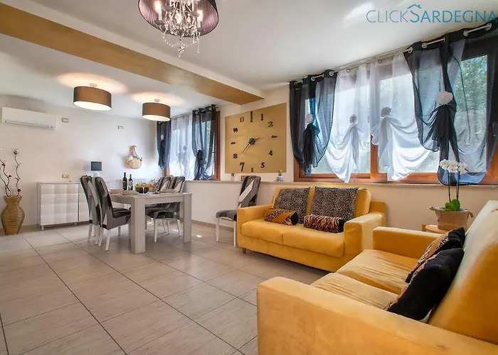 Villa Clicksardegna Brionis Sea View, 7 Bedrooms, 5 Bathrooms And 3 Kitchens *