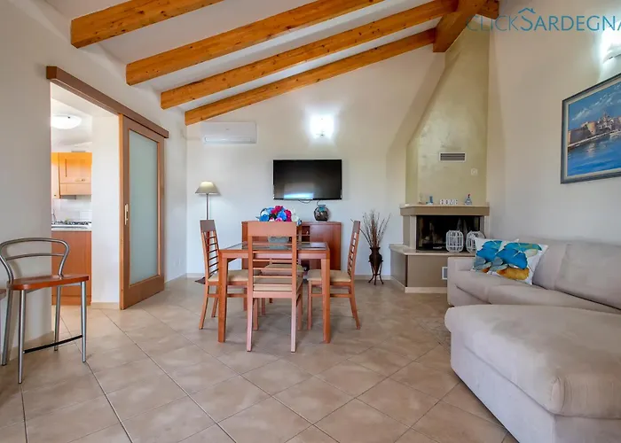 Villa Clicksardegna Brionis Sea View, 7 Bedrooms, 5 Bathrooms And 3 Kitchens